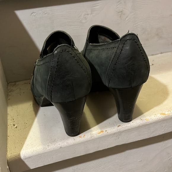 Blondo Women heels Booties - Picture 3 of 5